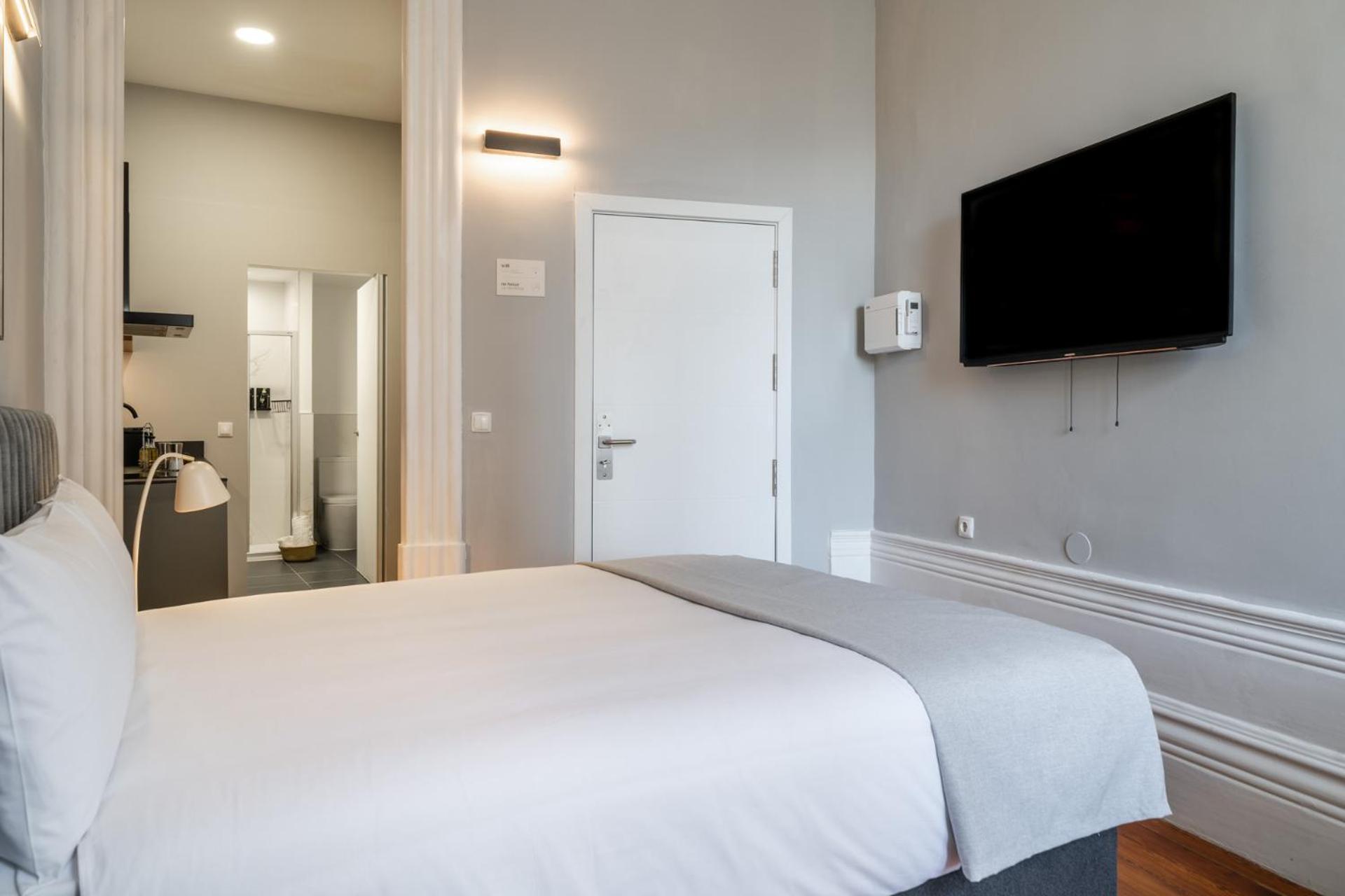 Limehome Porto Rua De Dom Manuel II Room photo