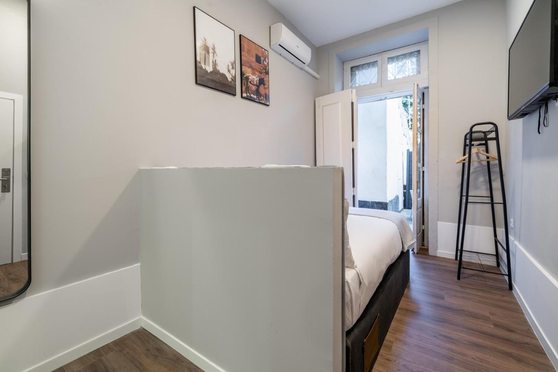 Limehome Porto Rua De Dom Manuel II Room photo