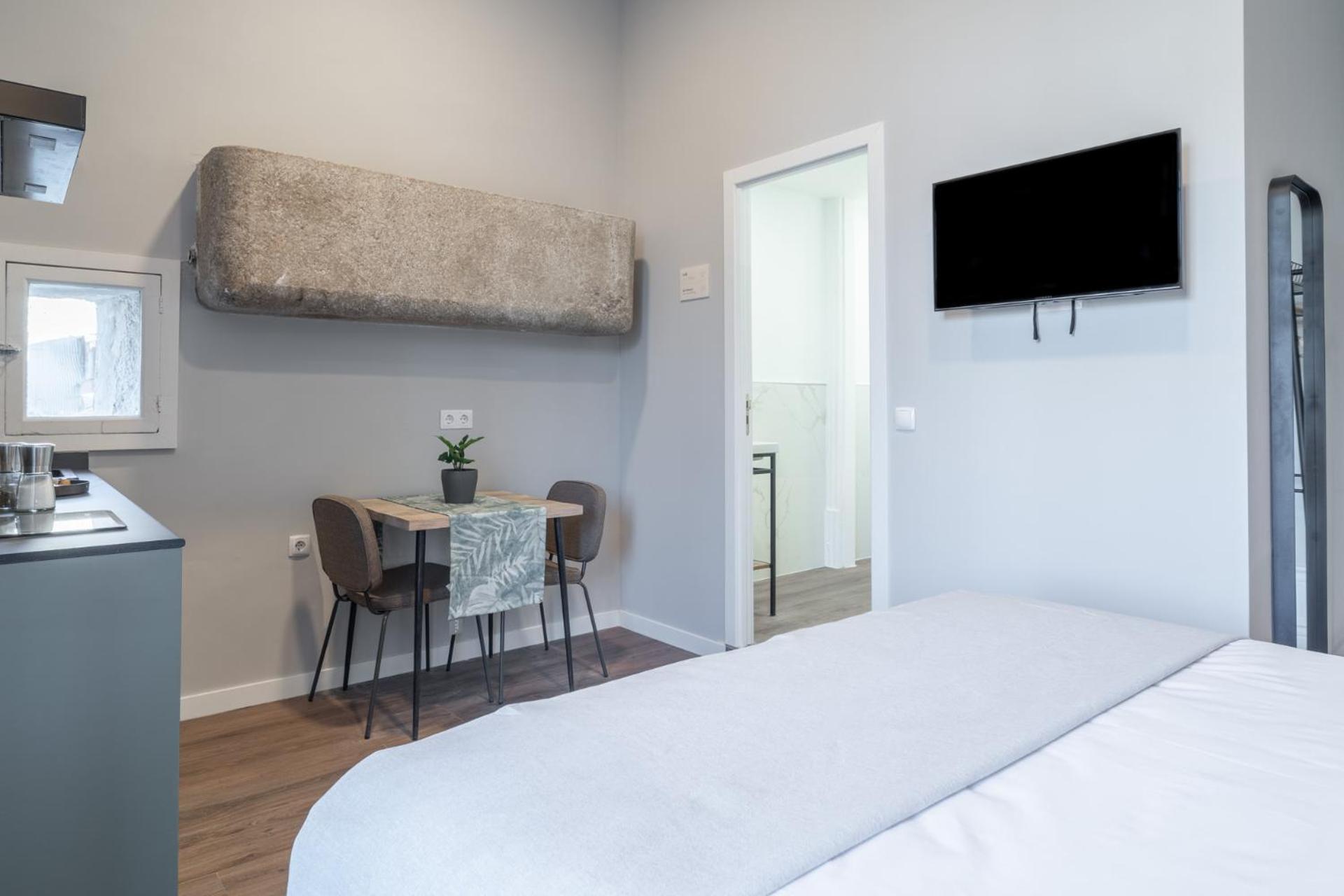 Limehome Porto Rua De Dom Manuel II Room photo