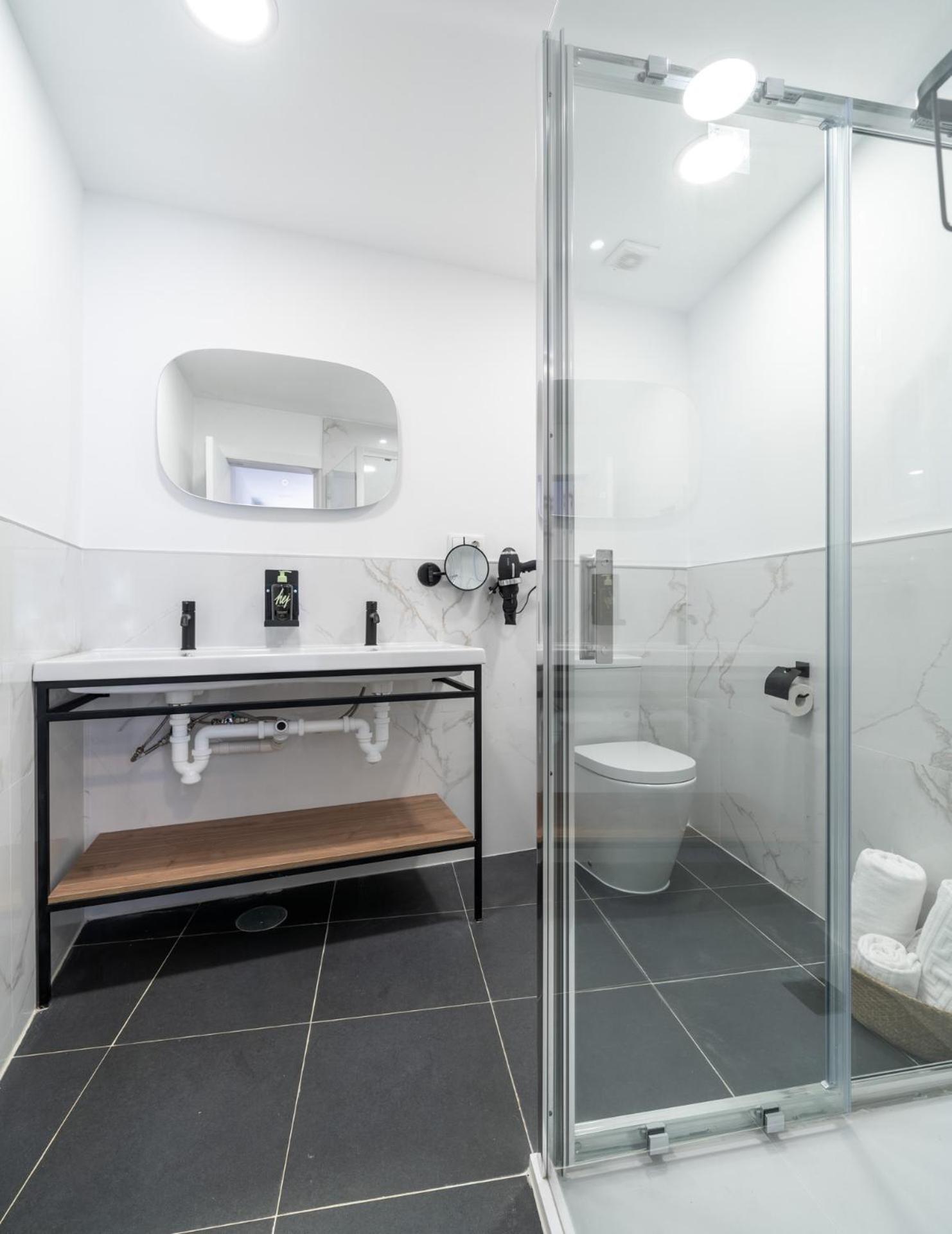 Limehome Porto Rua De Dom Manuel II Room photo